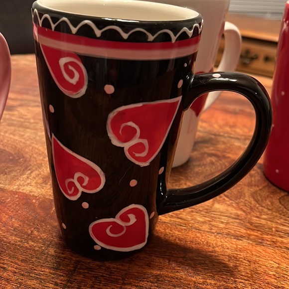 Heart Mugs - Picture 3 of 8